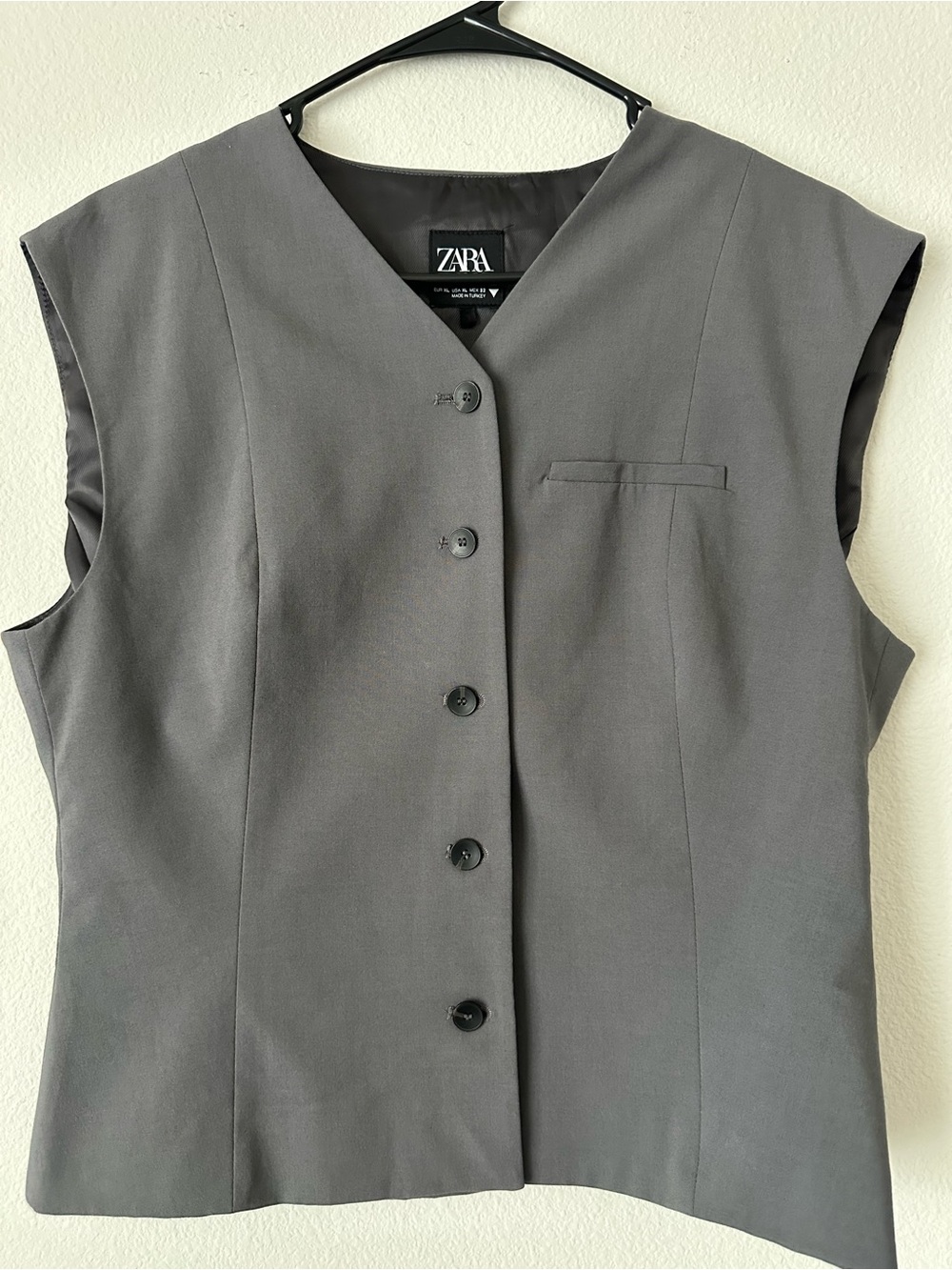 ZARA Women's Gray Button-Front Vest Top